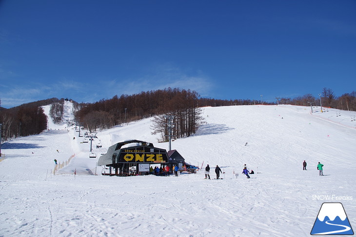 スノークルーズ オーンズ 絶景の春スキー＆スノーボード日和♪